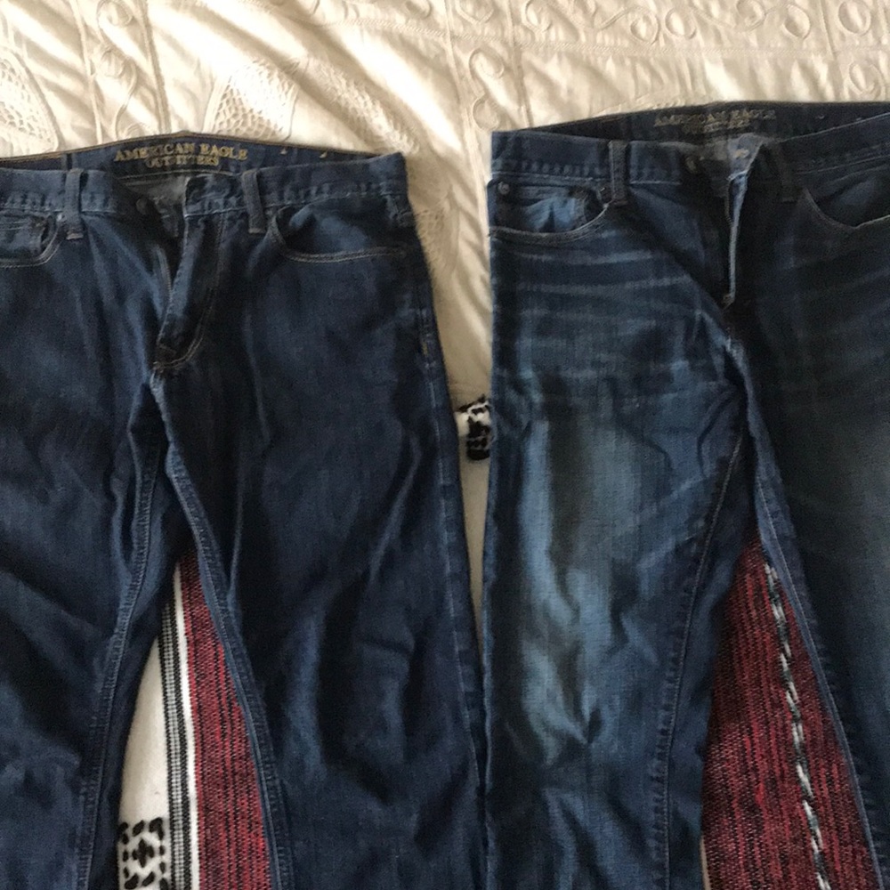 Men’s AE jeans.